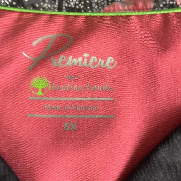 Scrub tops - Picture 7 of 9